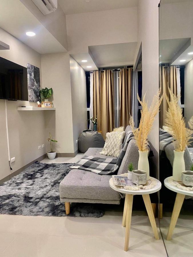 Uptown Parksuites Taguig Bagian luar foto